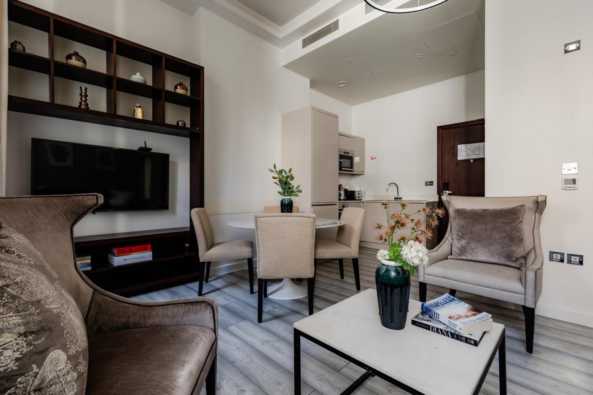 High Street Kensington Apartments London Room photo