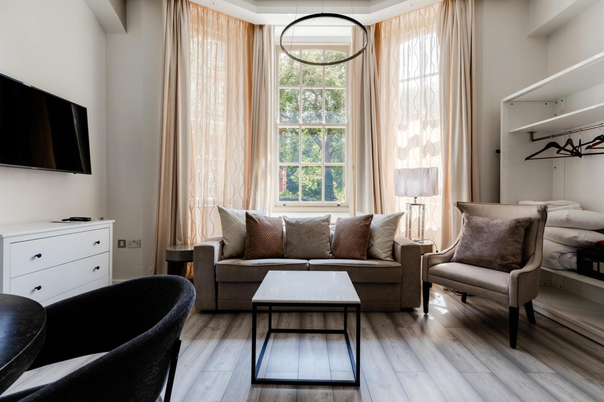 High Street Kensington Apartments London Room photo