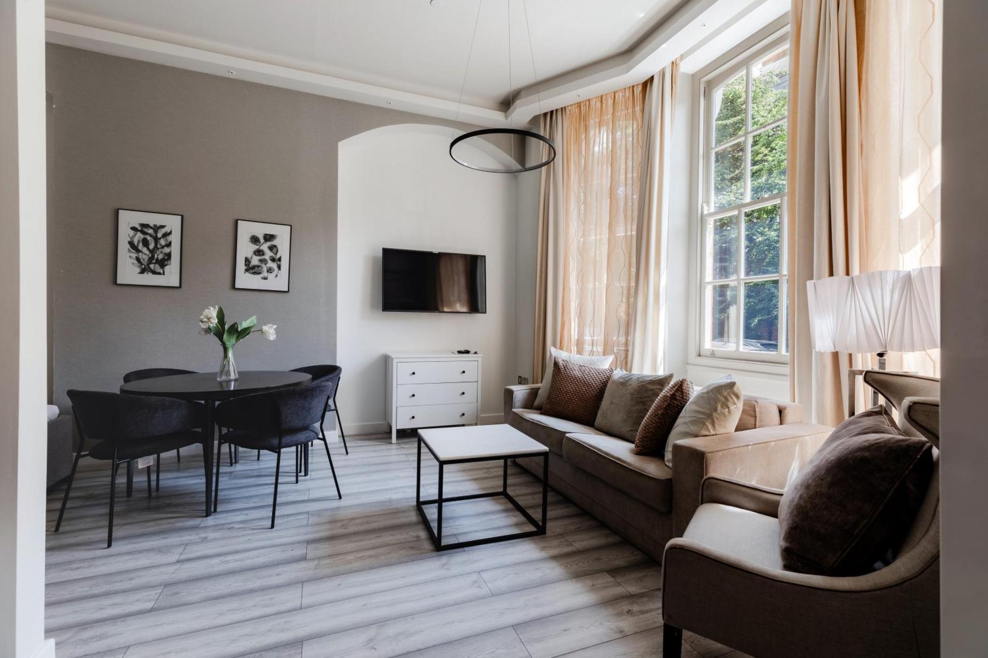 High Street Kensington Apartments London Room photo